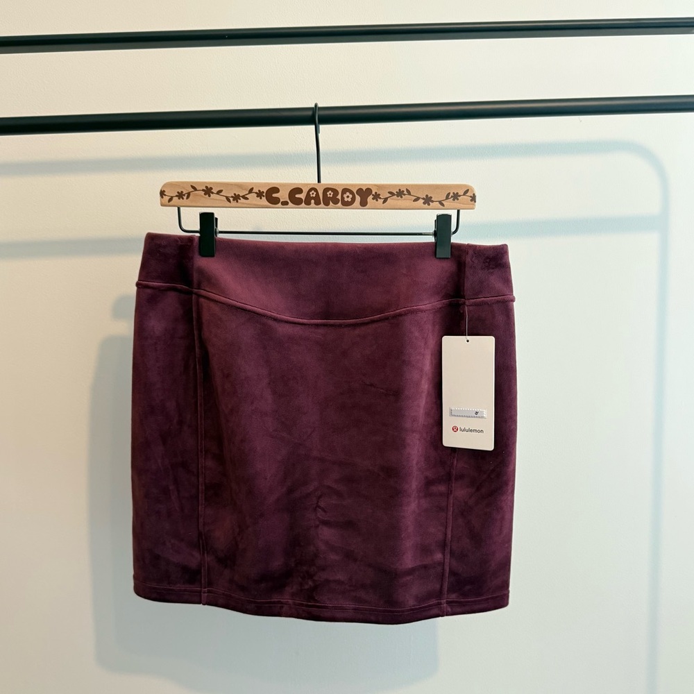 NWT Lululemon High-Rise Mini Skirt Velvet - Garnet